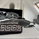 Modernes Auf 2 Etagen, 2 Schlafzimmer Apartmán
