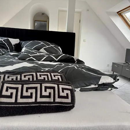 Modernes Auf 2 Etagen, 2 Schlafzimmer Appartamento